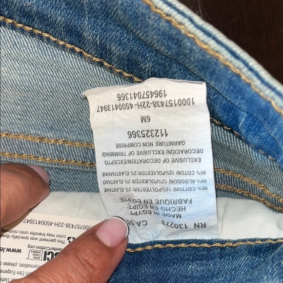 Lee NWT Woman’s High Rise Skinny size 6 M Light Blue Skinny Distressed Jeans - Picture 9 of 12